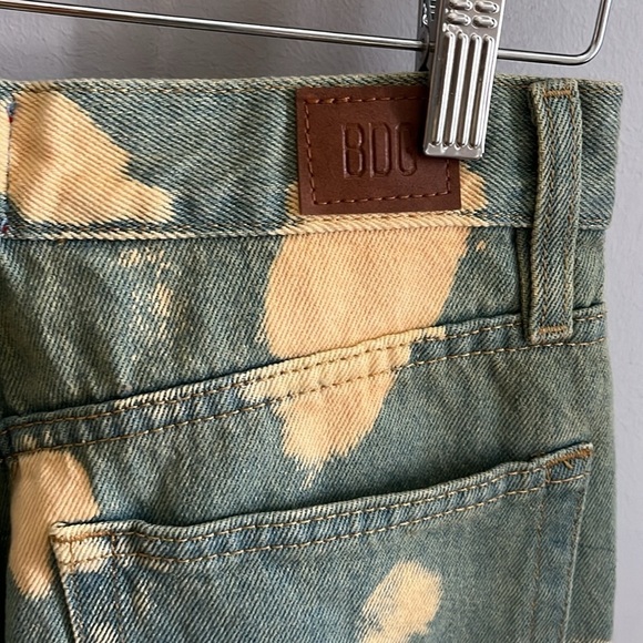 BDG Urban Outfitters Acid Wash Mom Jeans High Rise Baggy Size 27 - Picture 5 of 9